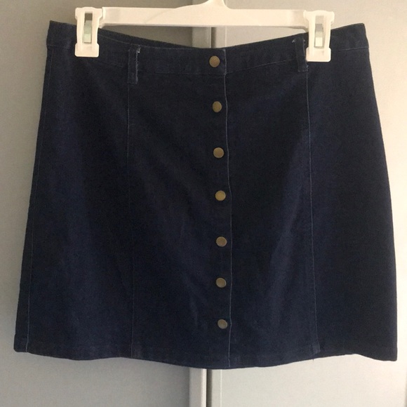 Forever 21 mini skirt - Picture 2 of 4